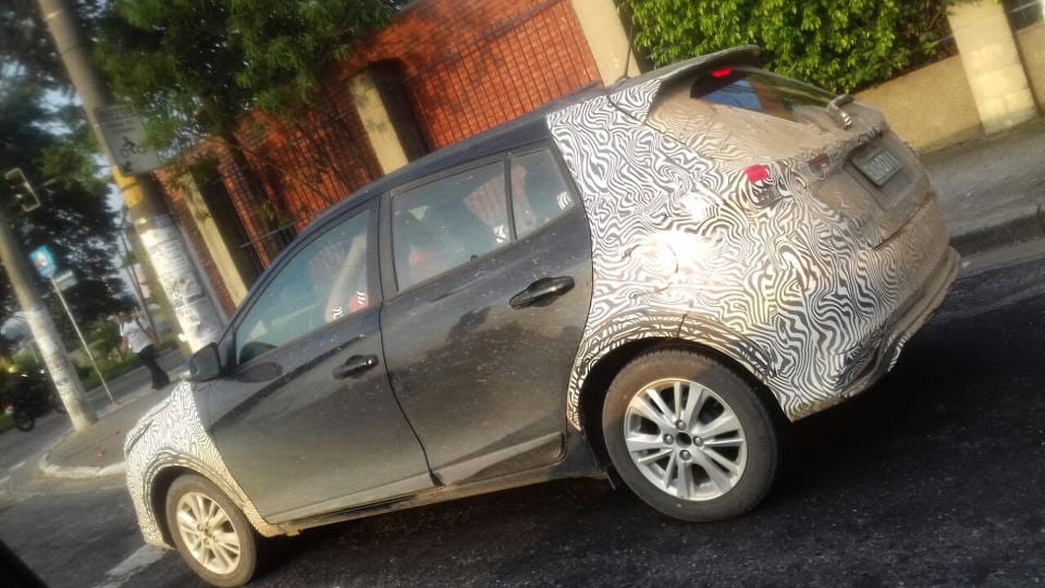 toyota_yaris_3_1.jpg