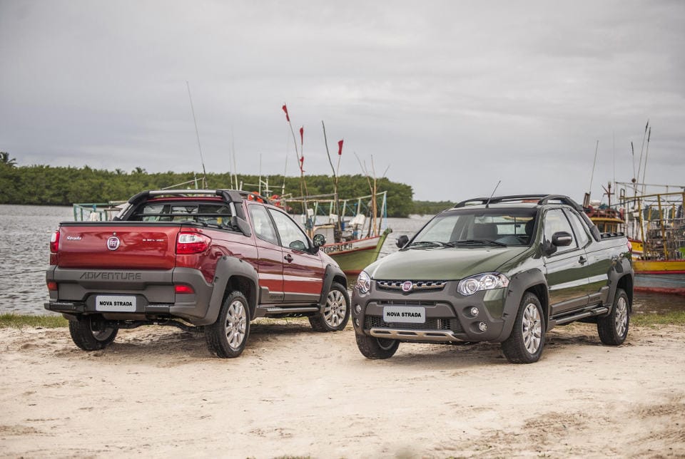 fiat_strada_5_0.jpg